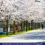 Modern Und Ruhig, Mit Garage & Ps4, Nahe Messe, Rue Und Uniklinik, Voll Ausgestattete Kueche, Bad Mit Dusche Und Badewanne Essen